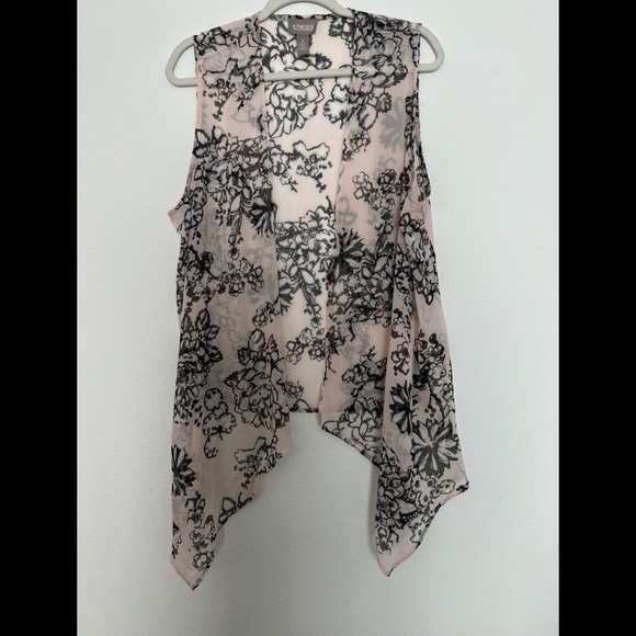 Sheer pink and black hi lo vest from Chicos - Picture 1 of 8